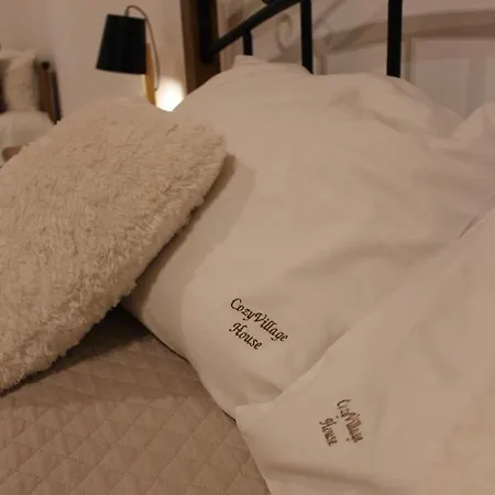 Cozy Ora